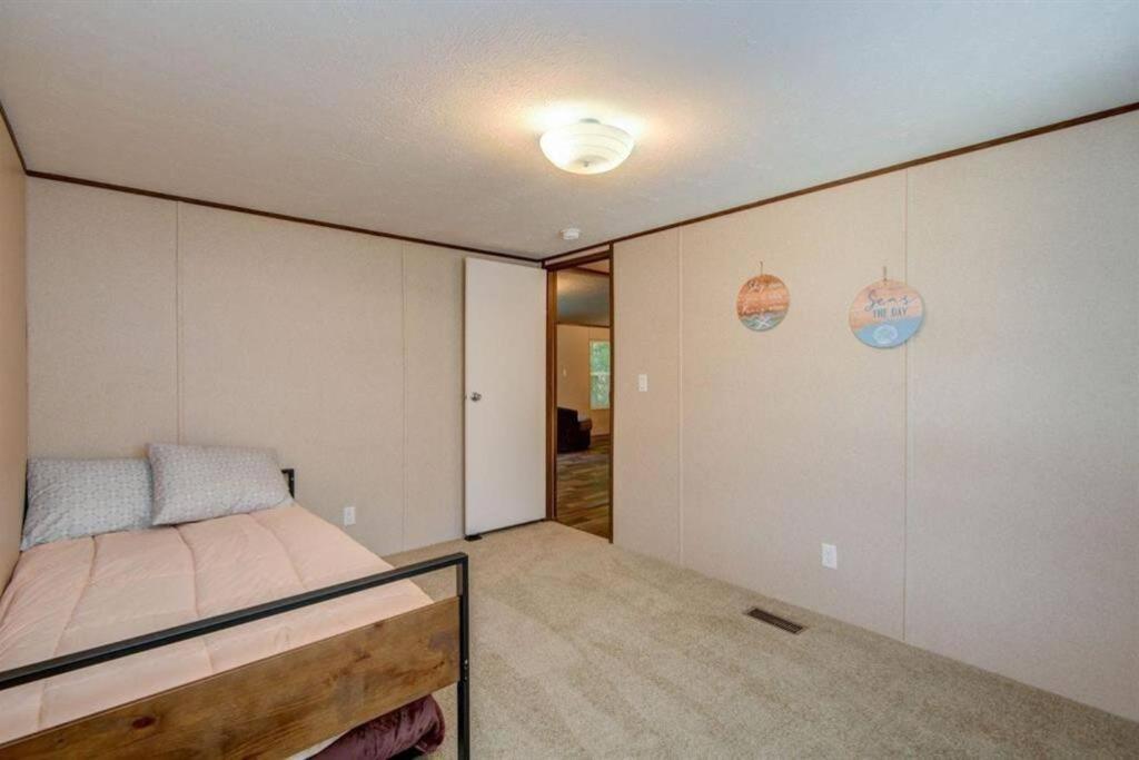 Seaside Serenity - Holiday Home Sleeps 10 Дікінсон Екстер'єр фото